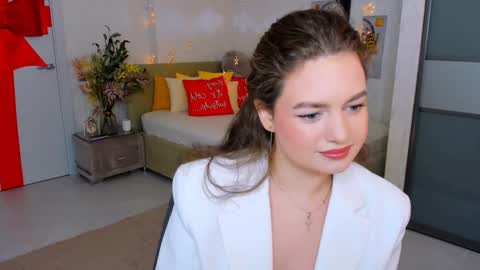 Emma online show from February 5, 10:08 am