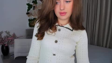 Emma online show from February 10, 10:40 pm