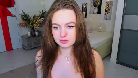 Emma online show from February 16, 1:16 pm