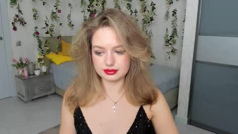 Emma online show from October 25, 10:01 am