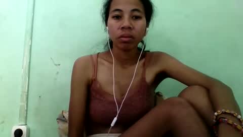 mirah881 online show from September 19, 7:10 am