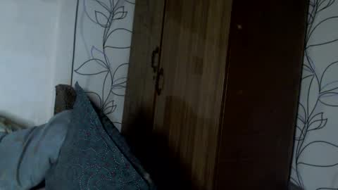 Snapshot of mirahardmanxx chatting on February 28, 5:15 pm Happy New Year online show from February 28, 5:15 pm