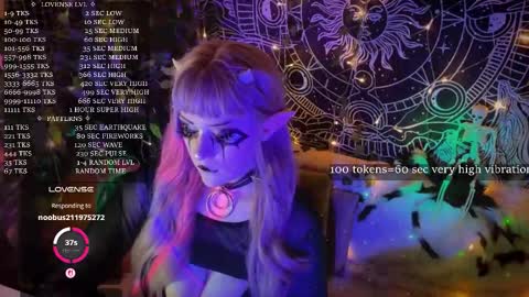 Snapshot of mirareed chatting on October 9, 6:11 am mirareed online show from October 9, 6:11 am