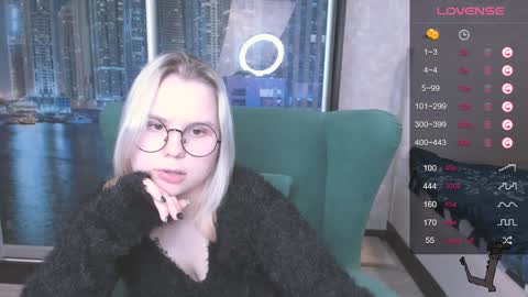 Kira online show from December 7, 6:15 pm