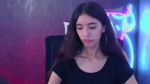 Miri online show from December 15, 1:43 pm