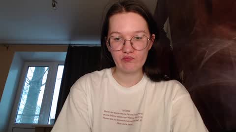 Snapshot of miriamor chatting on January 15, 11:32 am Mira online show from January 15, 11:32 am