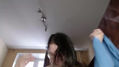 Snapshot of miriamor chatting on February 14, 7:17 am Mira online show from February 14, 7:17 am