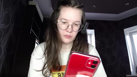 Snapshot of miriamor chatting on March 11, 7:48 am Mira online show from March 11, 7:48 am