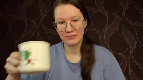 Snapshot of miriamor chatting on September 28, 7:47 am Mira online show from September 28, 7:47 am