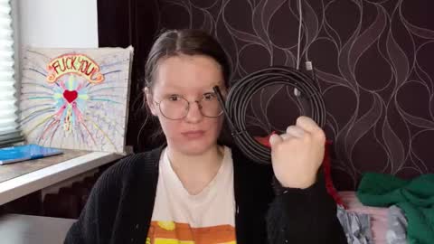 Snapshot of miriamor chatting on October 5, 7:50 am Mira online show from October 5, 7:50 am