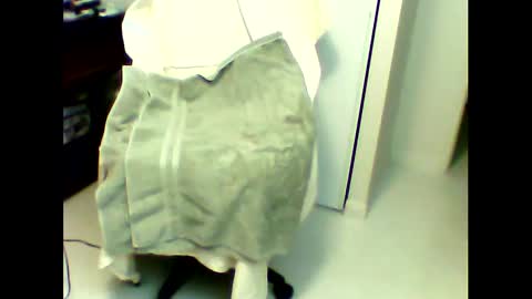 Snapshot of mis_robinson chatting on December 8, 11:14 am mis_robinson online show from December 8, 11:14 am