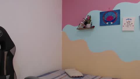 Snapshot of miss_akemi chatting on February 13, 5:01 pm Akemi 3 online show from February 13, 5:01 pm