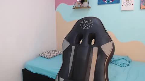 Snapshot of miss_akemi chatting on March 7, 9:38 pm Akemi 3 online show from March 7, 9:38 pm