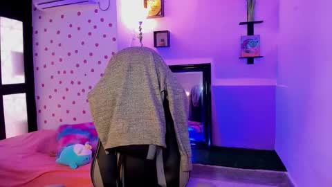 Snapshot of miss_akemi chatting on September 11, 2:06 pm Akemi 3 online show from September 11, 2:06 pm