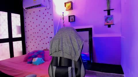 Snapshot of miss_akemi chatting on September 14, 2:05 pm Akemi 3 online show from September 14, 2:05 pm