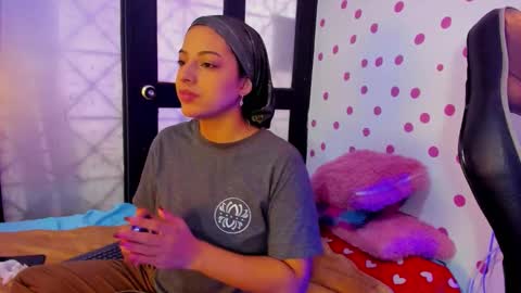 Snapshot of miss_akemi chatting on November 10, 1:10 pm Akemi 3 online show from November 10, 1:10 pm