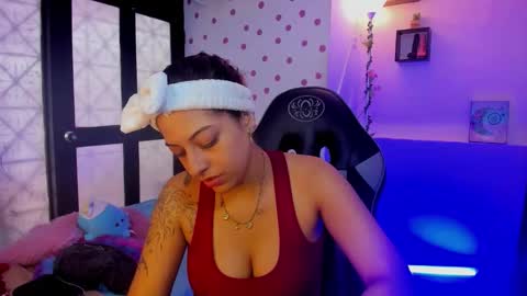 Snapshot of miss_akemi chatting on November 13, 1:10 pm Akemi 3 online show from November 13, 1:10 pm