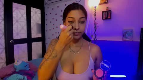 Snapshot of miss_akemi chatting on November 14, 1:21 pm Akemi 3 online show from November 14, 1:21 pm