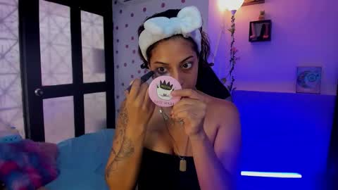 Snapshot of miss_akemi chatting on November 17, 1:06 pm Akemi 3 online show from November 17, 1:06 pm