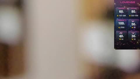 Snapshot of miss_ambrer chatting on December 15, 8:19 am Amber online show from December 15, 8:19 am