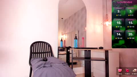 Snapshot of miss_ambrer chatting on December 26, 10:16 am Amber online show from December 26, 10:16 am