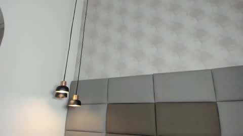 Snapshot of miss_ambrer chatting on February 20, 7:55 am Amber online show from February 20, 7:55 am