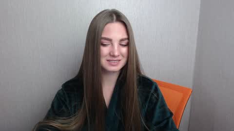 Snapshot of miss_azalea chatting on December 16, 5:54 pm Georgia online show from December 16, 5:54 pm