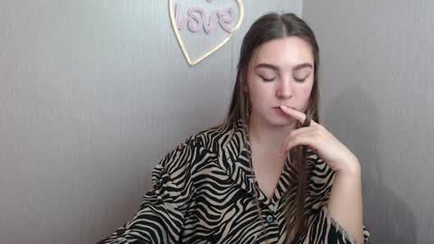 Snapshot of miss_azalea chatting on February 2, 7:57 pm Georgia online show from February 2, 7:57 pm