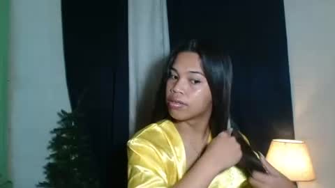 Snapshot of miss_bellah chatting on October 22, 11:37 pm Bellah online show from October 22, 11:37 pm