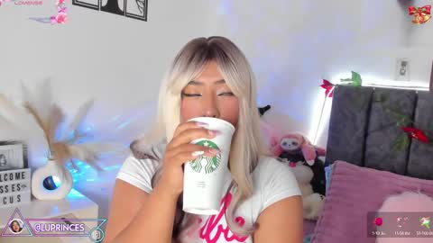 lucy 3 online show from February 13, 11:04 pm