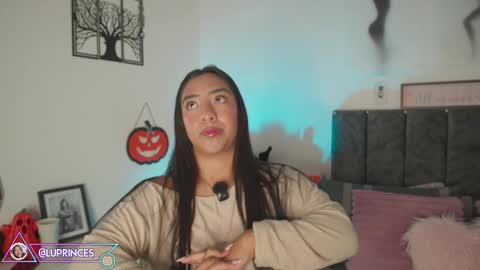 lucy 3 online show from October 11, 7:34 pm