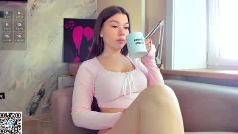 Snapshot of miss_bubbles chatting on September 27, 1:43 am Sandy online show from September 27, 1:43 am