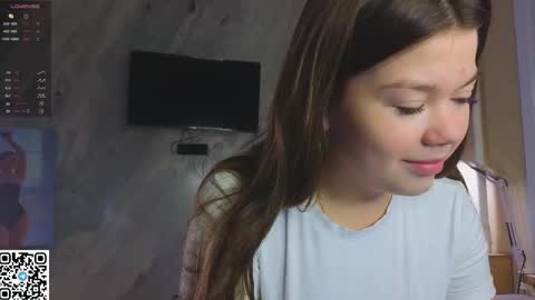 Snapshot of miss_bubbles chatting on November 25, 12:10 am Sandy online show from November 25, 12:10 am