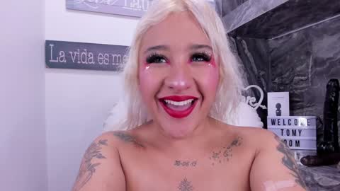 Snapshot of miss_danika chatting on January 25, 11:02 am Danika online show from January 25, 11:02 am