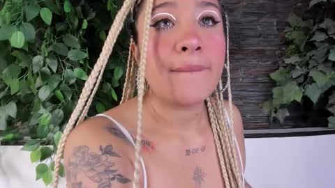 Snapshot of miss_danika chatting on September 10, 10:59 am Danika online show from September 10, 10:59 am