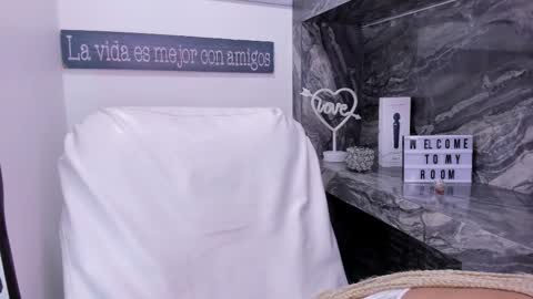 Snapshot of miss_danika chatting on September 15, 11:10 am Danika online show from September 15, 11:10 am