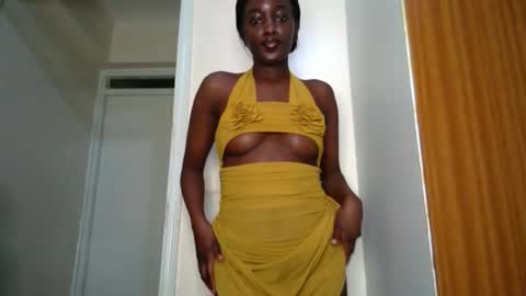 SensuElle  WHAT I DONT SHOW HERE... YOULL ONLY SEE IN PRIVATE  online show from September 27, 9:03 am