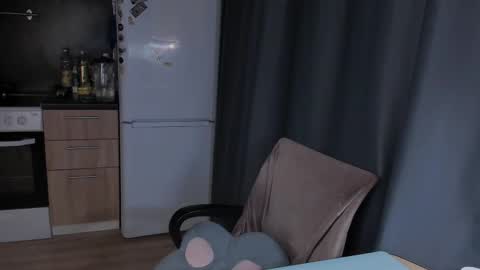 Jess online show from February 22, 2:19 pm