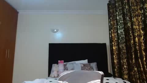 Snapshot of miss_kiarrafit chatting on January 20, 6:53 pm Miss Kiarrafit online show from January 20, 6:53 pm