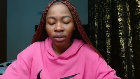 Snapshot of miss_kiarrafit chatting on February 7, 1:04 am Miss Kiarrafit online show from February 7, 1:04 am