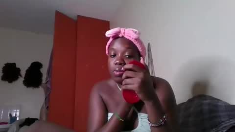 Snapshot of miss_kookie chatting on January 21, 2:26 pm miss_kookie online show from January 21, 2:26 pm