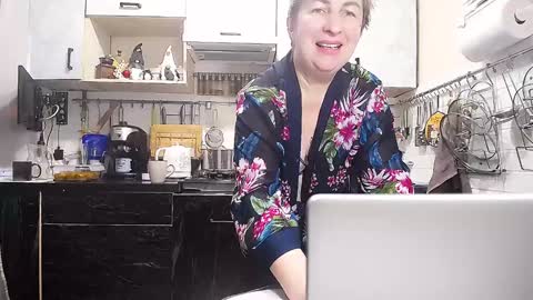 Snapshot of miss_tasha_kom chatting on January 5, 6:24 am miss_tasha_kom online show from January 5, 6:24 am