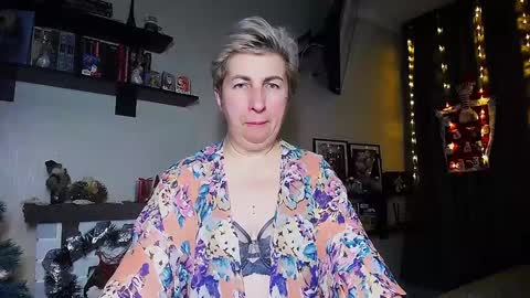 Snapshot of miss_tasha_kom chatting on January 8, 11:43 am miss_tasha_kom online show from January 8, 11:43 am