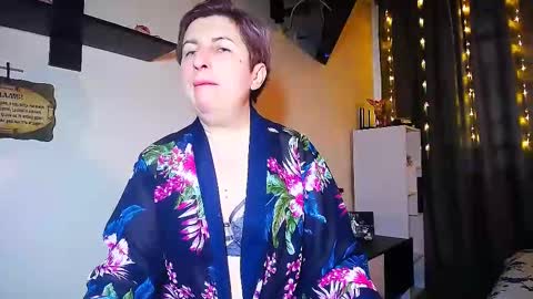 Snapshot of miss_tasha_kom chatting on March 3, 11:44 am miss_tasha_kom online show from March 3, 11:44 am