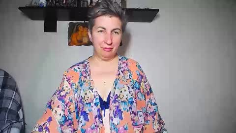 Snapshot of miss_tasha_kom chatting on September 12, 10:15 am miss_tasha_kom online show from September 12, 10:15 am