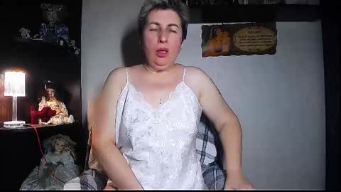 Snapshot of miss_tasha_kom chatting on November 28, 4:20 pm miss_tasha_kom online show from November 28, 4:20 pm