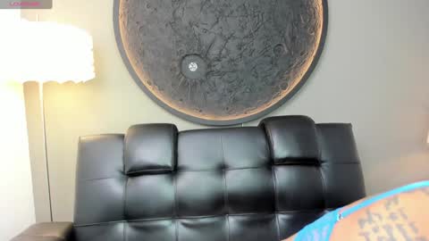 Snapshot of miss_vaiolette chatting on January 10, 11:00 am Vaiolette online show from January 10, 11:00 am