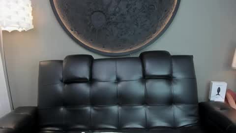 Snapshot of miss_vaiolette chatting on February 27, 11:10 am Vaiolette online show from February 27, 11:10 am