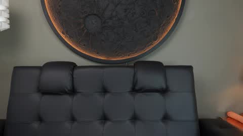 Snapshot of miss_vaiolette chatting on November 11, 11:10 am Vaiolette online show from November 11, 11:10 am