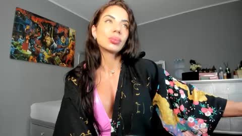 Alesyamuscledoll online show from March 7, 3:18 pm